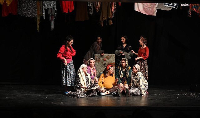 BOZÜYÜK BELEDİYE TİYATROSU, “MACBETH ABLA” ADLI OYUN İLE SEZONU KAPATTI