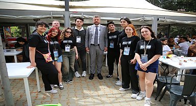 Buca Belediye Başkanı Görkem Duman, gençlerle buluştu: "Her zaman sizlerle işbirliği halinde olacağım"