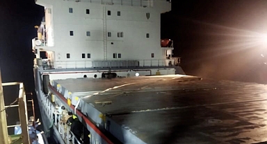 Çanakkale Boğazı'ndaki kuru yük gemisinde çıkan yangın söndürüldü