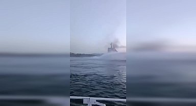 ÇANAKKALE BOĞAZI'NDAKİ KURU YÜK GEMİSİNDE ÇIKAN YANGIN SÖNDÜRÜLDÜ