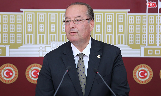 CEVDET AKAY’DAN BAKAN ŞİMŞEK’E KAMUDA TASARRUF TEPKİSİ: “31 MART SONRASI CHP’Lİ BELEDİYELER SATMAYA BAŞLAYINCA MI BU YOLU SEÇMEK AKLINIZA GELDİ”