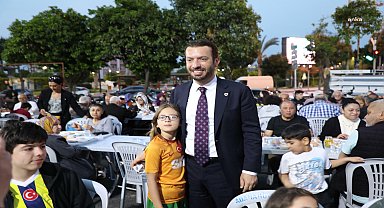 CEYHANLILAR, KADİR GECESİ’NDE BELEDİYE TARAFINDAN DÜZENLENEN İFTARDA BULUŞTU