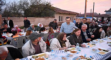 Çukurhisarlı vatandaşlar, Tepebaşı Belediyesi'nin iftarında buluştu