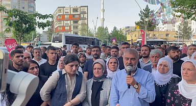 DEM PARTİ BATMAN İL BAŞKANI TEKİK GÖZALTINA ALINDI