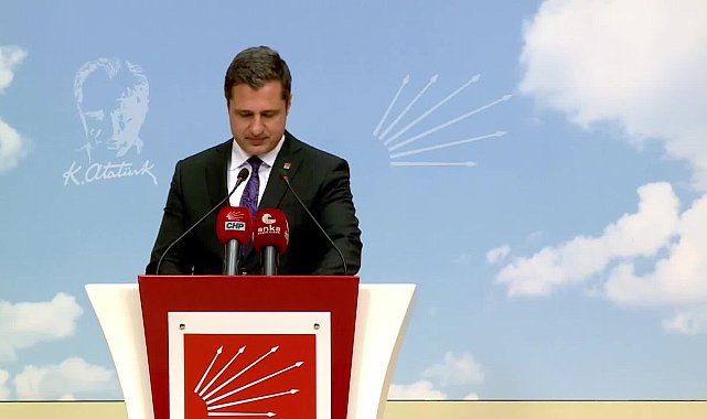 Deniz Yücel: "Emekçilerin elini havada bırakmayın. Taksim Meydanı'nı 1 Mayıs'a açmaktan korkmayın"