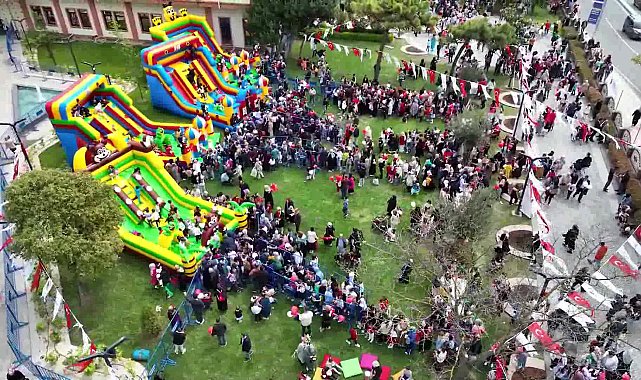 Esenyurt Belediye Başkanı Özer: "Çocuklar bizim geleceğimiz"