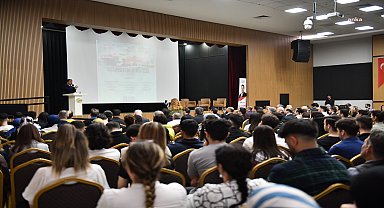 ESENYURT BELEDİYE BAŞKANI ÖZER: “ESENYURT’U KATMA DEĞERİ YÜKSEK ÜRÜNLERİN VE İHRACATIN OLDUĞU BİR ÜS HALİNE GETİREBİLİRİZ”