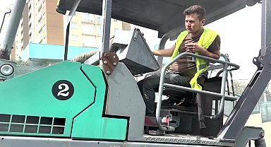 ESENYURT’UN YOLLARI YENİLENİYOR