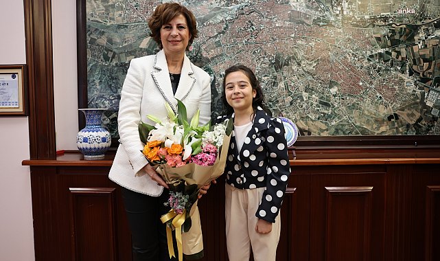 Eskişehir Büyükşehir Belediyesi'nin Çocuk Başkanı Hira projelerini açıkladı