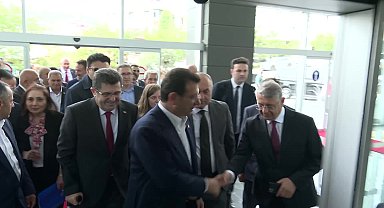 İMAMOĞLU’NDAN ÇEKMEKÖY BELEDİYE BAŞKANI ÇERKEZ’E TEBRİK ZİYARETİ