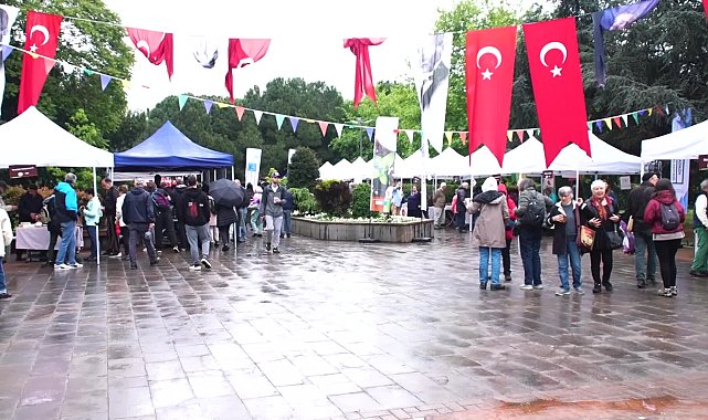 İSTANBULLULAR KADIKÖY’DE ATALIK TOHUMLARLA BULUŞTU