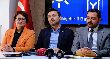 İYİ Parti GİK üyesi Melih Aydın: "Koltuklara yapışanlardan bıktık"