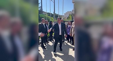 İzmir Büyükşehir Belediye Başkanı Cemil Tugay, Seferihisar'da yurttaşların taleplerini dinledi