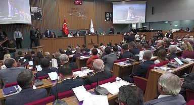 İzmir Büyükşehir Belediye Başkanı Tugay: "İz bırakacak çalışmalar yapmayı yürekten diliyorum"