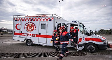 İzmir İtfaiyesi'nin özel donanımlı paramedikleri 5 bin 946 vakaya müdahale etti