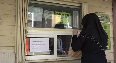 İzmirli yurttaşlardan Başkan Tugay'a "ekmek" teşekkürü