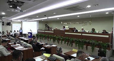 Karabağlar Belediye Meclisi'nde 2023 yılı faaliyet raporu kabul edildi
