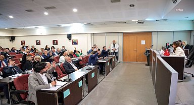 Karşıyaka Belediye Başkanı Ünsal: "Kamu kaynaklarını onurumuz bileceğiz"