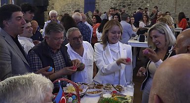 Konak Belediye Başkanı Mutlu, dost ve kardeş ülke kadınlarına destek sözü verdi
