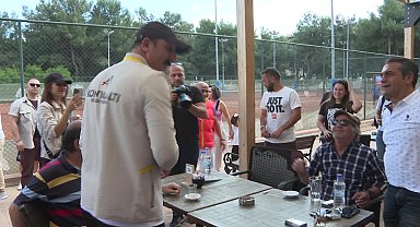 Konyaaltı Belediye Başkanı Kotan'dan, Egemenlik Kupası Tenis Turnuvası'na ziyaret