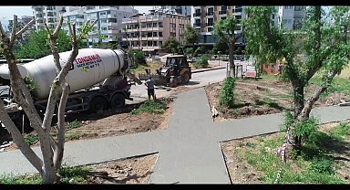 KONYAALTI’NDA PARKLAR YENİLENİYOR