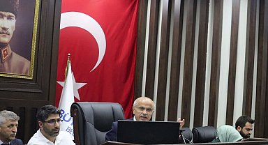 Malatya Büyükşehir Belediye Başkanı Sami Er, personel maaş ödemesini kredi çekerek yaptıklarını açıkladı