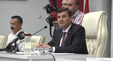Manisa Büyükşehir Belediye Başkanı Zeyrek, seçim vaadini gerçekleştirdi... Manisa'da suyun ilk 2 tonu 1 TL oldu, su tarifesinde yüzde 30 indirim yapıldı