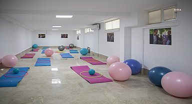 Mersin Büyükşehir Belediyesi'nin Gülümse Alzheimer Yaşam Merkezi'ne kayıtlar başladı