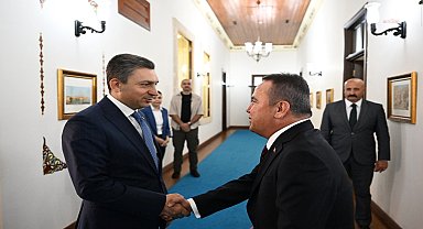 Muhittin Böcek'ten ilk protokol ziyareti Vali Şahin'e