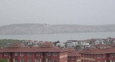 SİNOP'TA GÖKYÜZÜNÜ TOZ BULUTU KAPLADI