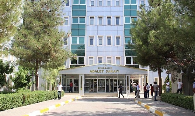 Tahir Elçi cinayeti davasında savcılık mütalaası: "Suçun sanık polis memurları tarafından işlendiğinin sabit olmaması nedeniyle beraatine karar verilmesi talep olunur"