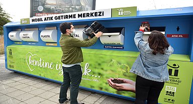 Tepebaşı'nda tonlarca atık kazanca dönüşüyor