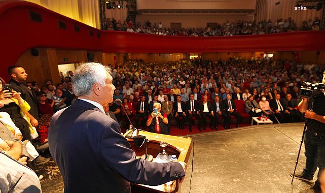 Adana Büyükşehir Belediyesi'nin ev sahipliğinde "Nasıl Bir Demokrasi Nasıl Bir Cumhuriyet" paneli