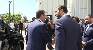 AK Partili Bağcılar Belediye Başkanı Özdemir’i ziyaret eden İmamoğlu: Seçmen 'müzakere edin' talimatı verdi