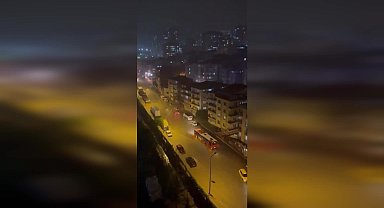 Ankara'nın birçok bölgesinde sağanak etkili oldu... ABB: "Olumsuz etkileri en aza indirmek için 2 bin 441 personel ile çalışmalarımızı sürdürüyoruz"
