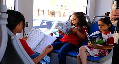 Antalya Büyükşehir Belediyesi'nden çocuklara özel kitap okuma etkinliği