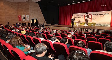 Ataşehir'de "Cumhuriyet Denizinde 105 yıl" söyleşisi