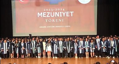 Atatürk Anadolu Lisesi'nde mezuniyet coşkusu