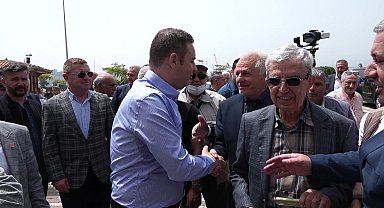 Balıkesir Büyükşehir Belediye Başkanı Akın, Bandırmalılarla Halk Günü’nde buluştu