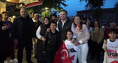 Balıkesir Büyükşehir Belediyesi, 19 Mayıs’ı fener alayı ile kutladı