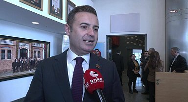 Balıkesir Büyükşehir Belediyesi Başkanı Akın, suya yüzde 15 indirim yapılacağını açıkladı