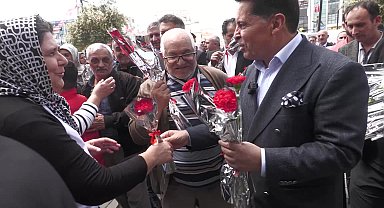 Başkan Özer, Esenyurtlu annelerle bir araya geldi