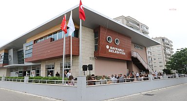 Bayraklı Belediyesi Engelliler Merkezi'ne 'Kırmızı Bayrak'