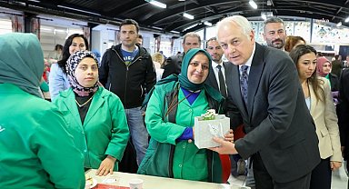 Beykoz Belediye Başkanı Köseler, kadın personelin Anneler Günü'nü kutladı