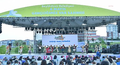 Beylikdüzü'nde 'Kırlangıç Gençlik Festivali' başladı