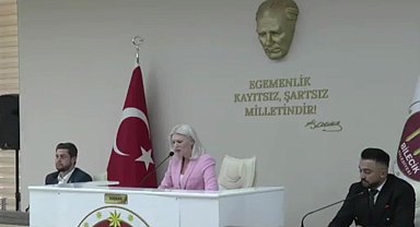 Bilecik Belediye Başkanı Subaşı'na iç borçlanma yetkisi aldı... AKP ve CHP'li üyeler ''evet'' oyu kullanırken; MHP'li üyeler ''hayır'' oyu kullandı