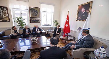 Birleşik Krallık Türkiye Büyükelçisi İzmir Büyükşehir Belediye Başkanı Tugay'ı ziyaret etti