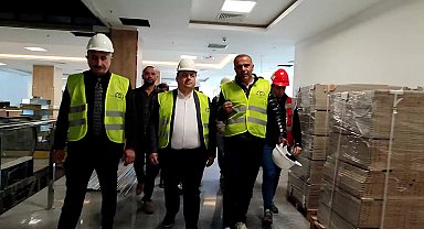 Bursa Ali Osman Sönmez Onkoloji Hastanesi inşaatında çalışan işçiler dört aydır maaş alamıyor
