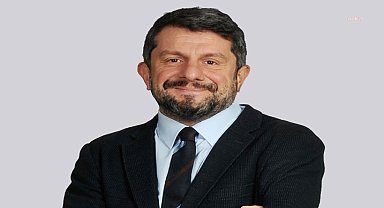 Can Atalay'dan Cumartesi Anneleri mesajı: 