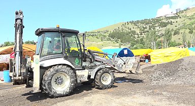 Çankaya Belediyesi, çalışmalarında kullandığı beton ve taşları, kendi tesisinde üretiyor